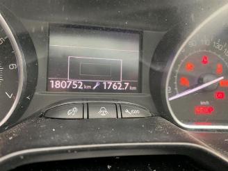 demontáž osobní automobily Peugeot 208 208 I (CA/CC/CK/CL), Hatchback, 2012 / 2019 1.2 Vti 12V PureTech 82 2013/3