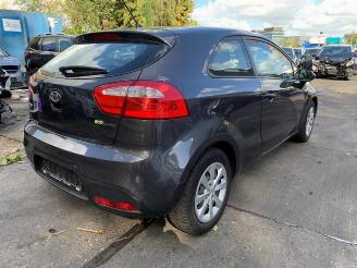Kia Rio Rio III (UB), Hatchback, 2011 / 2017 1.2 CVVT 16V picture 2