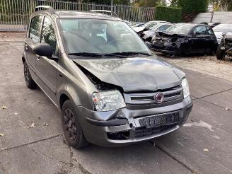 Coche siniestrado Fiat Panda Panda (169), Hatchback, 2003 / 2013 1.2 Fire 2010/1