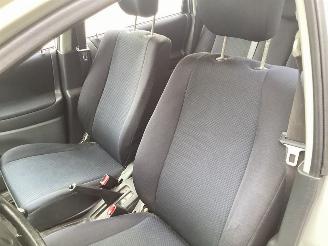 Suzuki Liana 1.6 MPi 16V Hatchback 4Dr Benzine 1.586cc 76kW (103pk) FWD 2001-07/2008-04 (ERC31) M16A picture 23