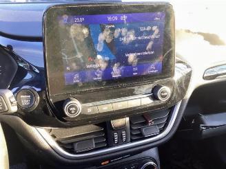 Ford Fiesta Fiesta 7, Hatchback, 2017 1.0 EcoBoost 12V Hybrid 125 picture 27