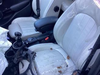 Mini Cooper S Mini (F55), Hatchback 5-drs, 2013 2.0 16V Cooper S picture 17