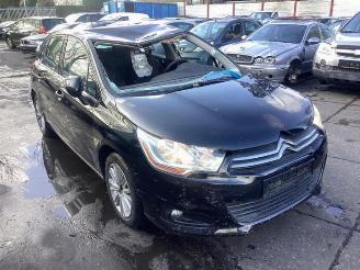 demontáž osobní automobily Citroën C4 C4 Berline (NC), Hatchback 5-drs, 2009 1.6 Hdi 90 2013/5