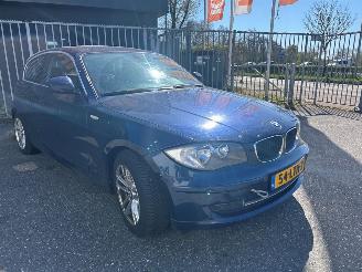 skadebil auto BMW 1-serie 116i 2.0 16V Hatchback 2Dr Benzine 1.995cc 90kW (122pk) RWD 2008-11/2011-12 (UK31; UK32) N43B20A 2010/6
