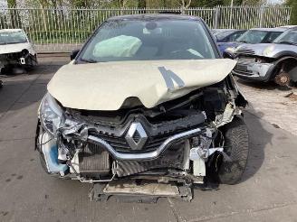 Vrakbiler auto Renault Captur Captur I (2R), SUV, 2013 1.2 TCE 16V EDC 2015/1