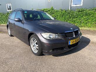 skadebil auto BMW 3-serie 320i 16V Combi/o  Benzine 1.995cc 110kW (150pk) RWD 2005-09/2012-06 (VR71; VR72) N46B20B 2006/1