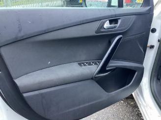Peugeot 508 508 (8D), Sedan, 2010 / 2018 2.0 Hybrid4 16V picture 24