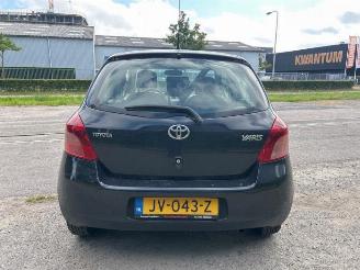 Toyota Yaris Yaris II (P9), Hatchback, 2005 / 2014 1.0 12V VVT-i picture 8