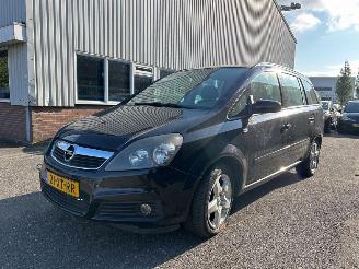 damaged passenger cars Opel Zafira 1.8 16V Ecotec MPV  Benzine 1.796cc 103kW (140pk) FWD 2005-07/2010-06 (M75) Z18XER; EURO4 2007/9