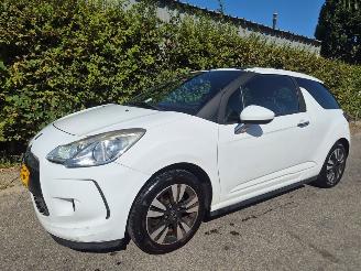 krockskadad bil auto Citroën DS3 1.6 VTi 2010/1