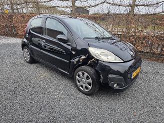 krockskadad bil auto Peugeot 107 1.0 Active 2012/10