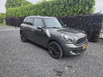 Vaurioauto  passenger cars Mini Countryman 1.6 One Salt 2014/3