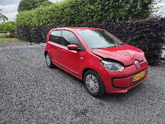 krockskadad bil auto Volkswagen Up!  2016/6