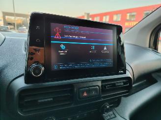 Peugeot Partner Groot Navi MOTORSCHADE! picture 8