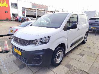 škoda osobní automobily Peugeot Partner Groot Navi MOTORSCHADE! 2020/4