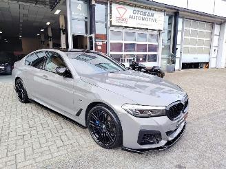 Vaurioauto  passenger cars BMW 5-serie 545E X-drive M Performance NARDO 360 CAM COGNAC LEDER 400PK! 2021/10