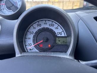 Peugeot 107 1.0-12V Millesim 200 picture 6