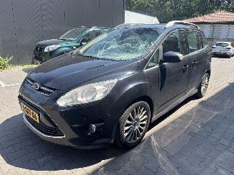 skadebil auto Ford Grand C-Max 1.0 titanium 2013/1