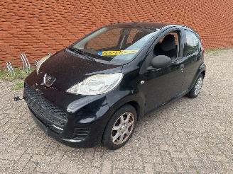 Coche accidentado Peugeot 107  2010/1