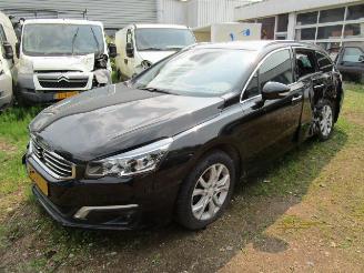 krockskadad bil auto Peugeot 508 hdi 2014/10