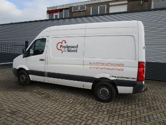 Volkswagen Crafter 2.0 TDI picture 2