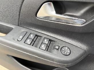 Opel Corsa F picture 17