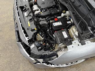 Peugeot 208 BLUEHDI picture 19