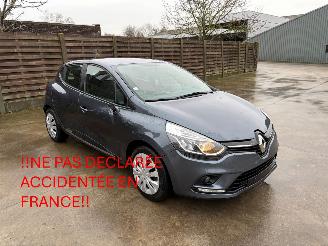 Vaurioauto  passenger cars Renault Clio 4 2019/4