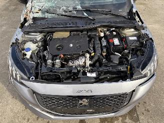 Peugeot 208 GT-LINE 1.5 BLUE HDI -16V TURBO picture 19