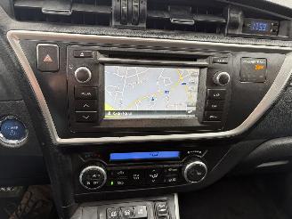 Toyota Auris 1.8i - 16V HYBRID picture 10