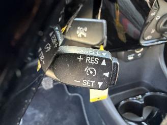 Peugeot 108 1.0 VTI - 12V picture 12