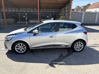 Renault Clio PHASE 2 1.2i - 16V TURBO TCE 120 picture 24