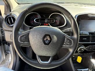 Renault Clio PHASE 2 1.2i - 16V TURBO TCE 120 picture 12