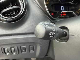Renault Captur 1 PHASE 1 1.5 DCI - 8V TURBO picture 14