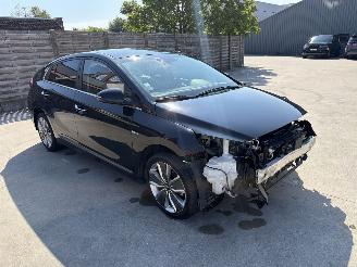 Coche accidentado Hyundai Ioniq 1.6 GDI - 16V HYBRID 2019/5