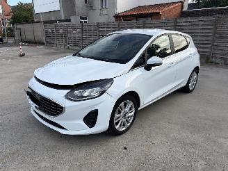 Damaged car Ford Fiesta 1.0i - 12V TURBO ECOBOOST 2024/5