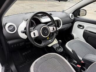 Renault Twingo 3 PHASE 1 0.9i - 12V TURBO TCE 90 picture 3