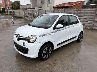 krockskadad bil auto Renault Twingo  2017/12