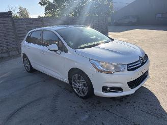 Coche accidentado Citroën C4 1.6 HDI - 8V TURBO 2013/2