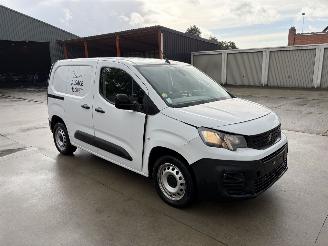 skadebil bedrijf Peugeot Partner 3 1.5 BlueHDi 2023/2