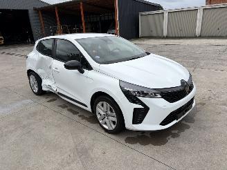 Avarii autoturisme Renault Clio E-Tech 145 2024/10
