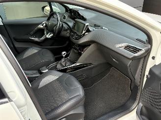 Peugeot 2008 1.2 PureTech Allure | Navi Panoramadak Camera picture 18