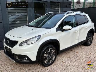 Auto incidentate Peugeot 2008 1.2 PureTech Allure | Navi Panoramadak Camera 2018/2