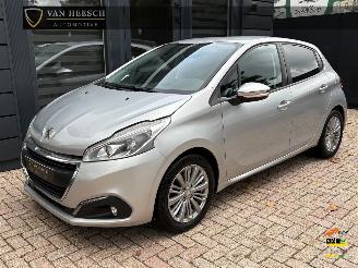 Schadeauto Peugeot 208 1.2 PureTech Style 5 deurs | Navi Lm-velgen Pdc 2016/3