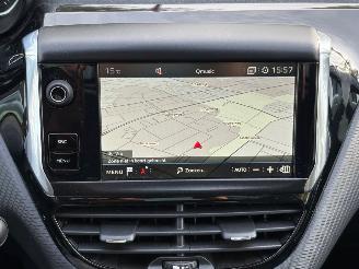 Peugeot 2008 1.2 PureTech Allure | Navi Panoramadak Camera picture 12
