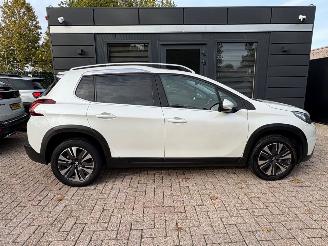 Peugeot 2008 1.2 PureTech Allure | Navi Panoramadak Camera picture 7