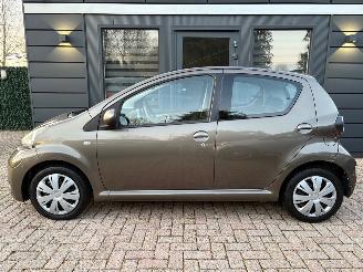Toyota Aygo 1.0 VVT-i Aspiration 5 deurs | Airco LED Facelift picture 2