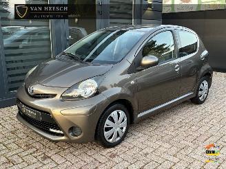 Avarii autoturisme Toyota Aygo 1.0 VVT-i Aspiration 5 deurs | Airco LED Facelift 2013/3