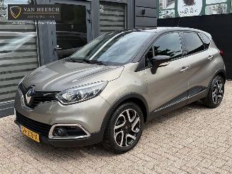 Voiture accidenté Renault Captur 1.2 TCE AUTOMAAT | NAP | DEALER ONDERHOUDEN | SCHADEVRIJ 2015/6