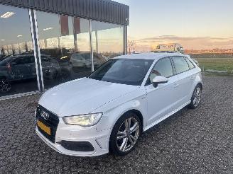 Vaurioauto  passenger cars Audi A3  2015/1